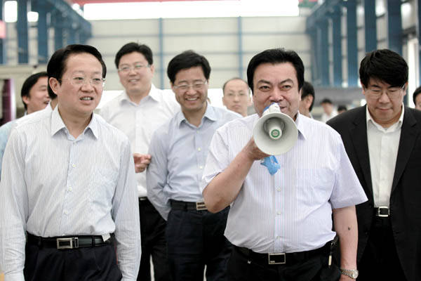 安徽省副省長(zhǎng)唐承沛視察中德機(jī)床 安徽省副省長(zhǎng)唐承沛視察中德機(jī)床