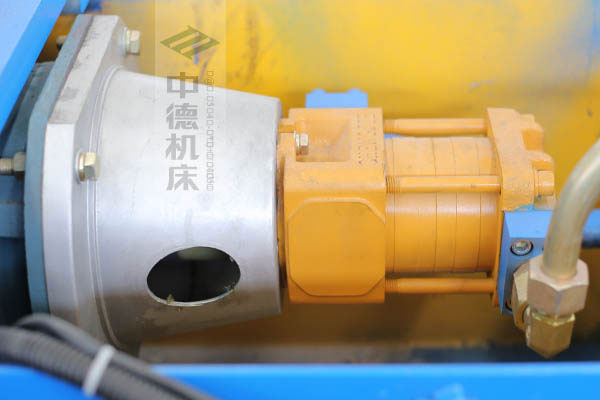 ZDPK-10032采用國內(nèi)一流品牌電機(jī)及油泵，動(dòng)力強(qiáng)勁，噪音低